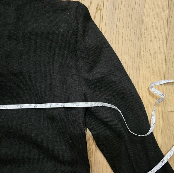 CHANEL Uniform Bow Cardigan with CC Pocket - Picture 7 of 8